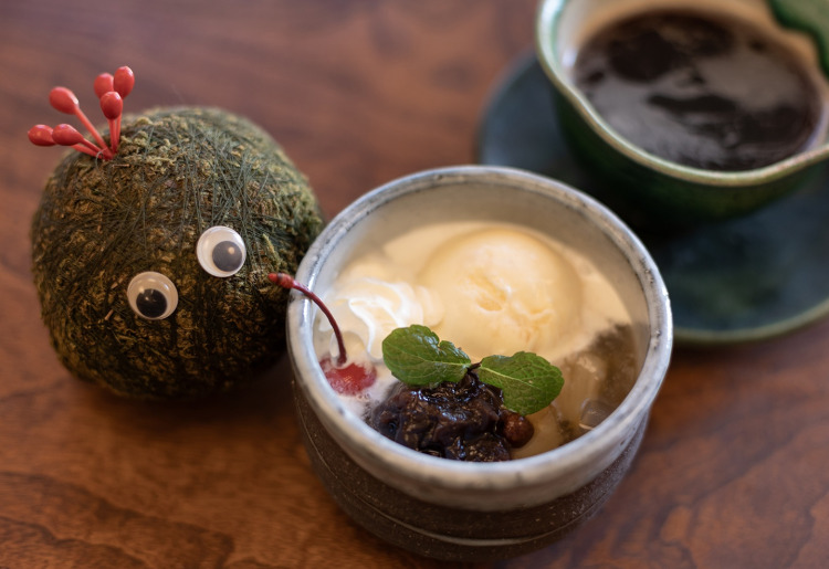 クリームあんみつ